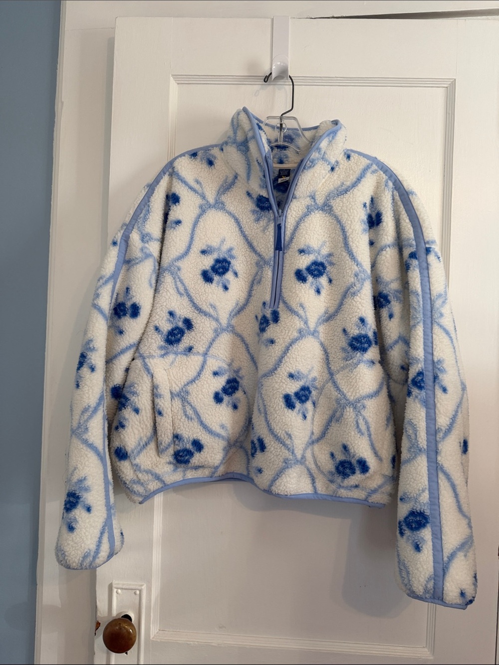Old Navy Quarter-Zip Sherpa Jacket White Blue Floral Fleece Jacket Size L
